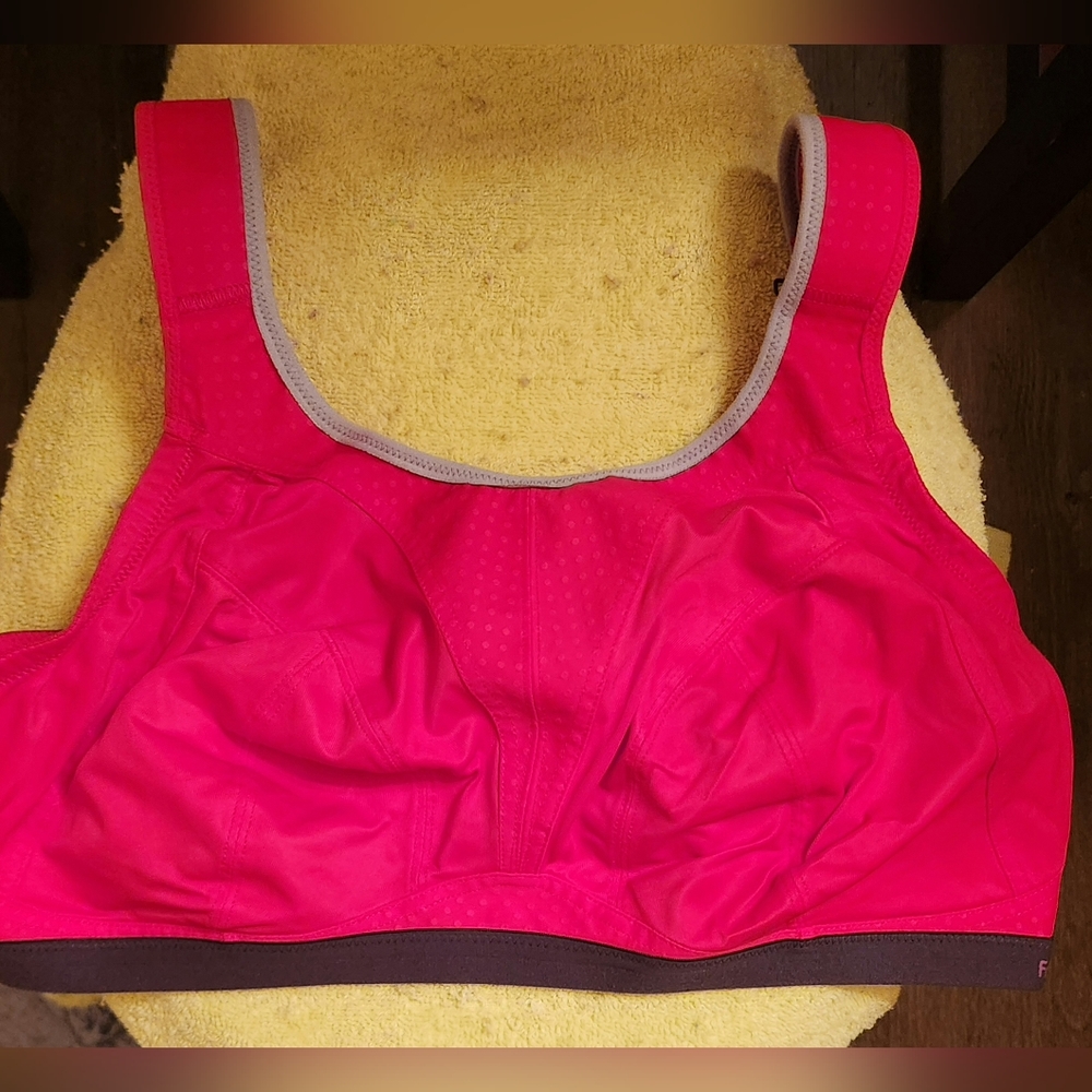 34GG (UK) Freya Active Dynamic Wireless Sports Bra, Hot Crimson Colorway